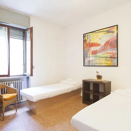 Ostellolinda Hostel *