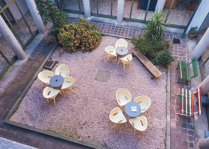 Ostellolinda * Milaan