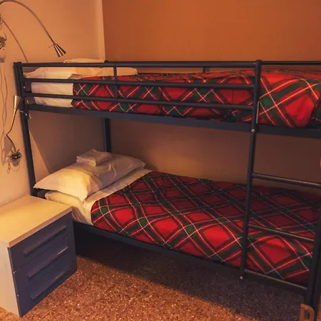 Ostellolinda Auberge de jeunesse *